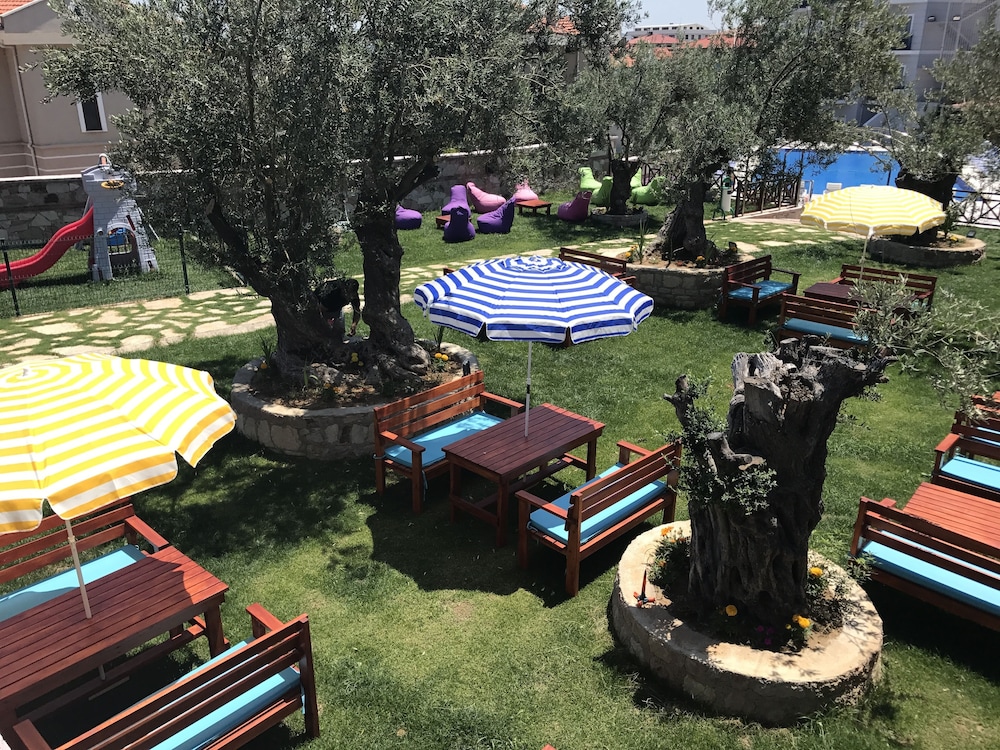 Ayvalik Elisa Otel 21/27