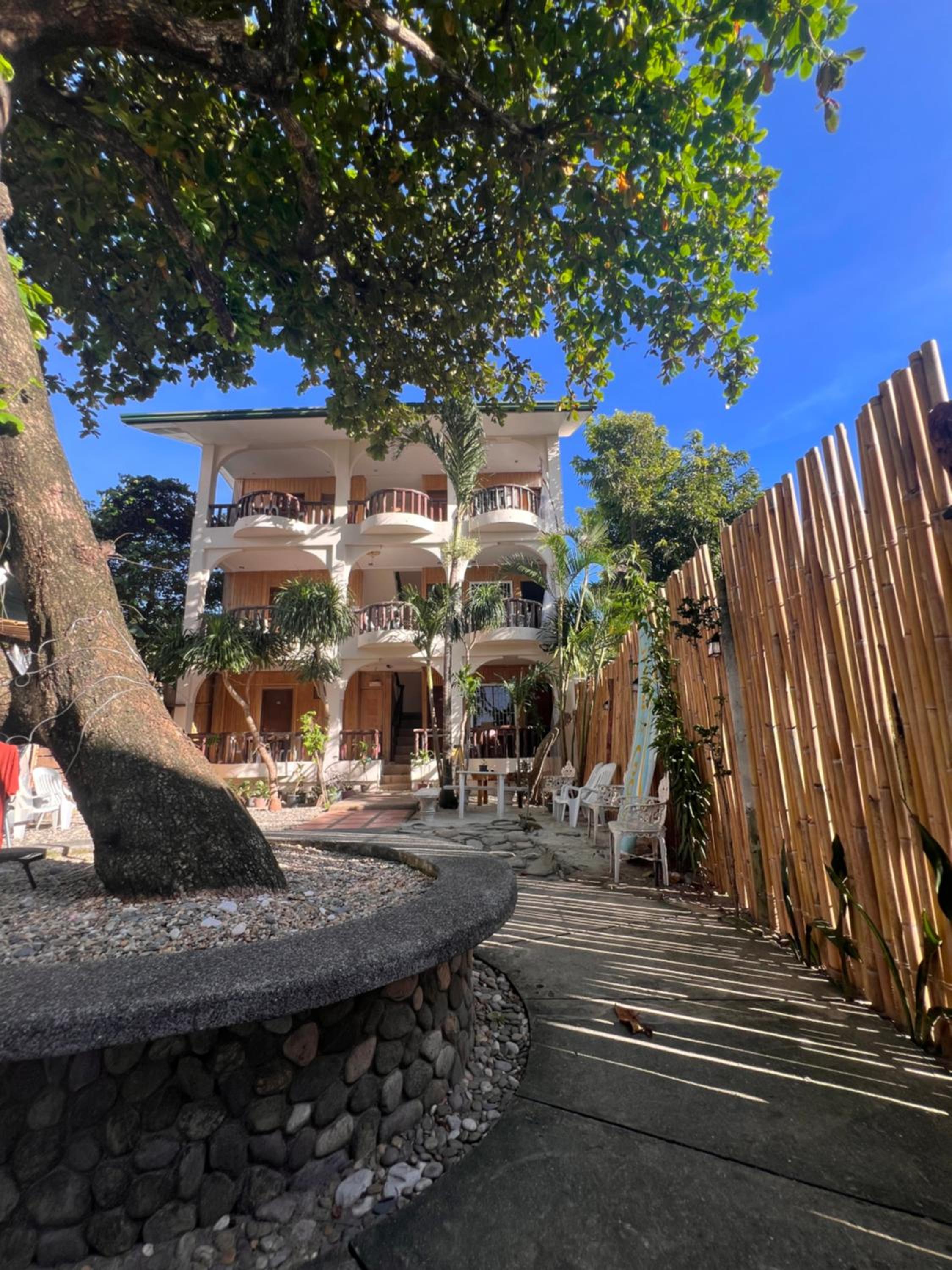 Mendelluke Suites 25/29