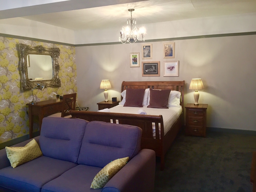 The Angel Inn Hotel 38/58
