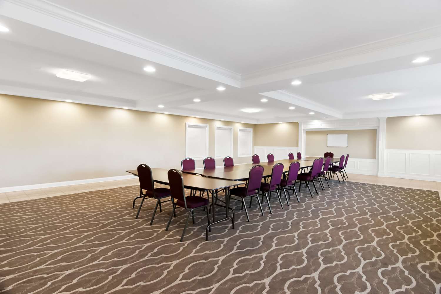 Comfort Inn Hebron-Lowell Area 26/31