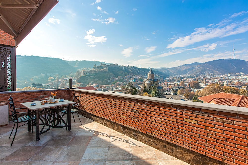KMM Hotel Tbilisi 49/65