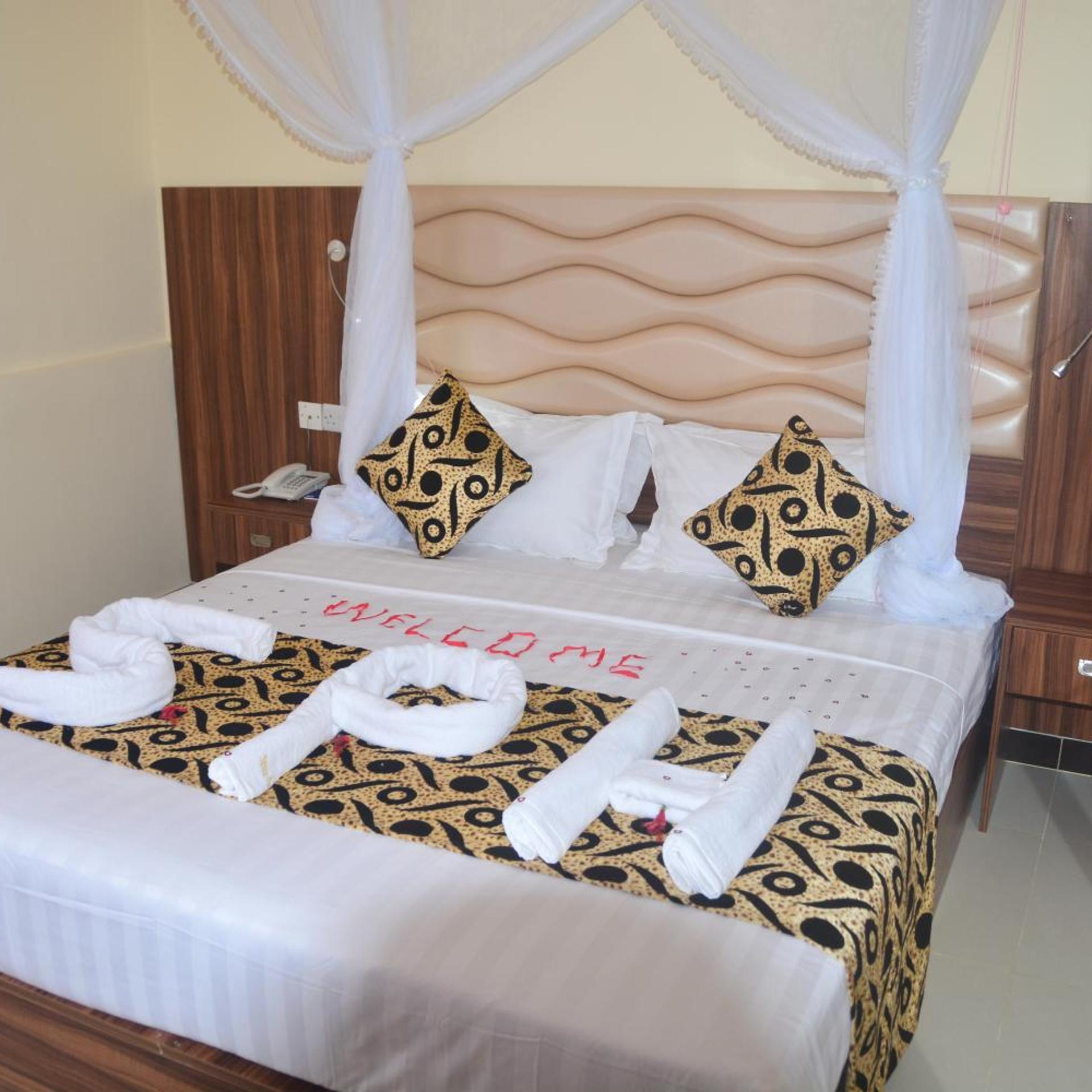 غرفة بسرير مزدوج بحمام خاص، Spice Palace Hotel 5/10