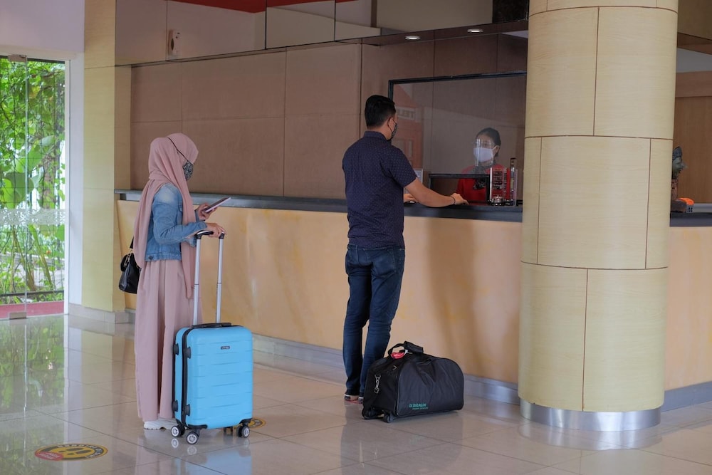 Metland Cirebon by Horison 39/68