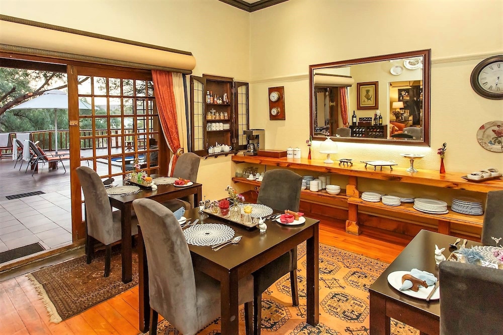 Riverside Lodge 37/50