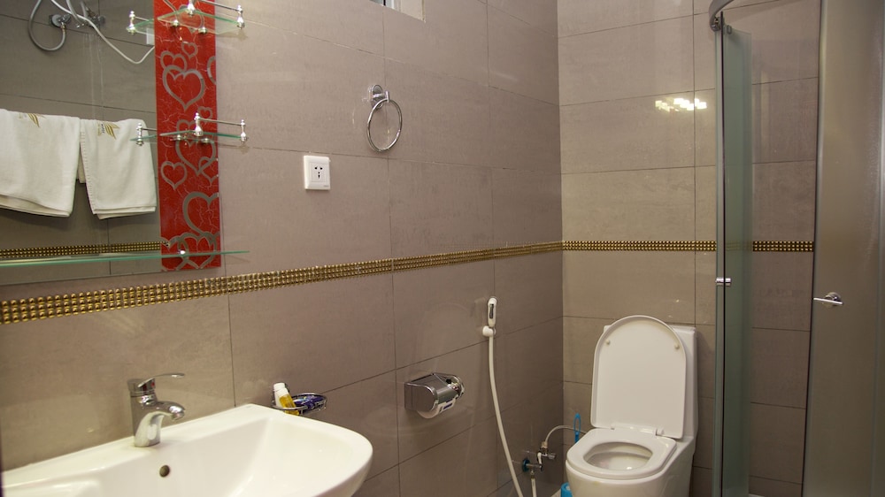 Yinm Furnished Apartment 48/48