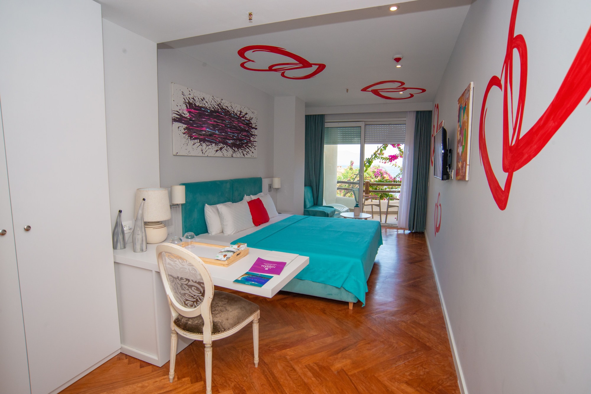 DELUXE, QUEEN BED, SEA VIEW, BALCONY