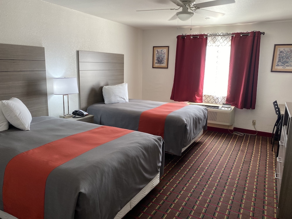 Guest House Inn Medical District near Texas Tech Univ 17/44