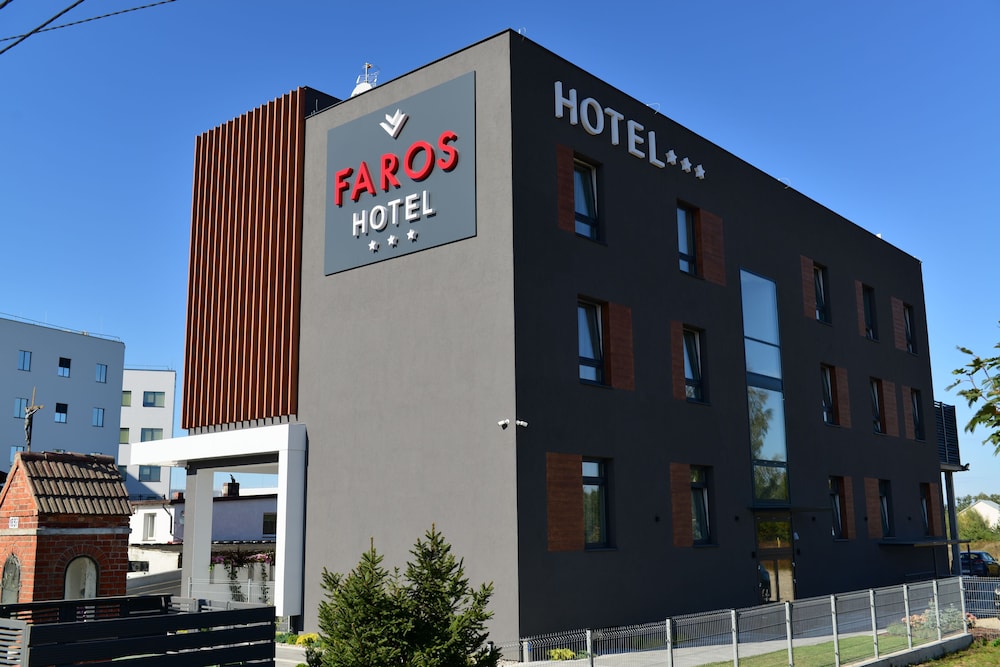 Hotel Faros 3/32