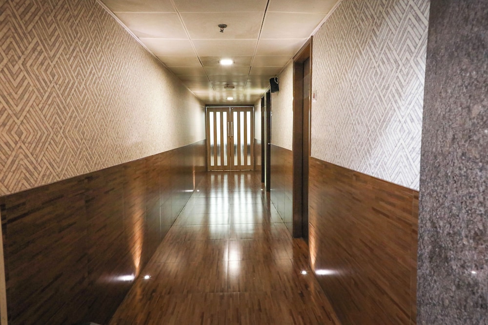 HOTEL MAHARANA INN 24/50