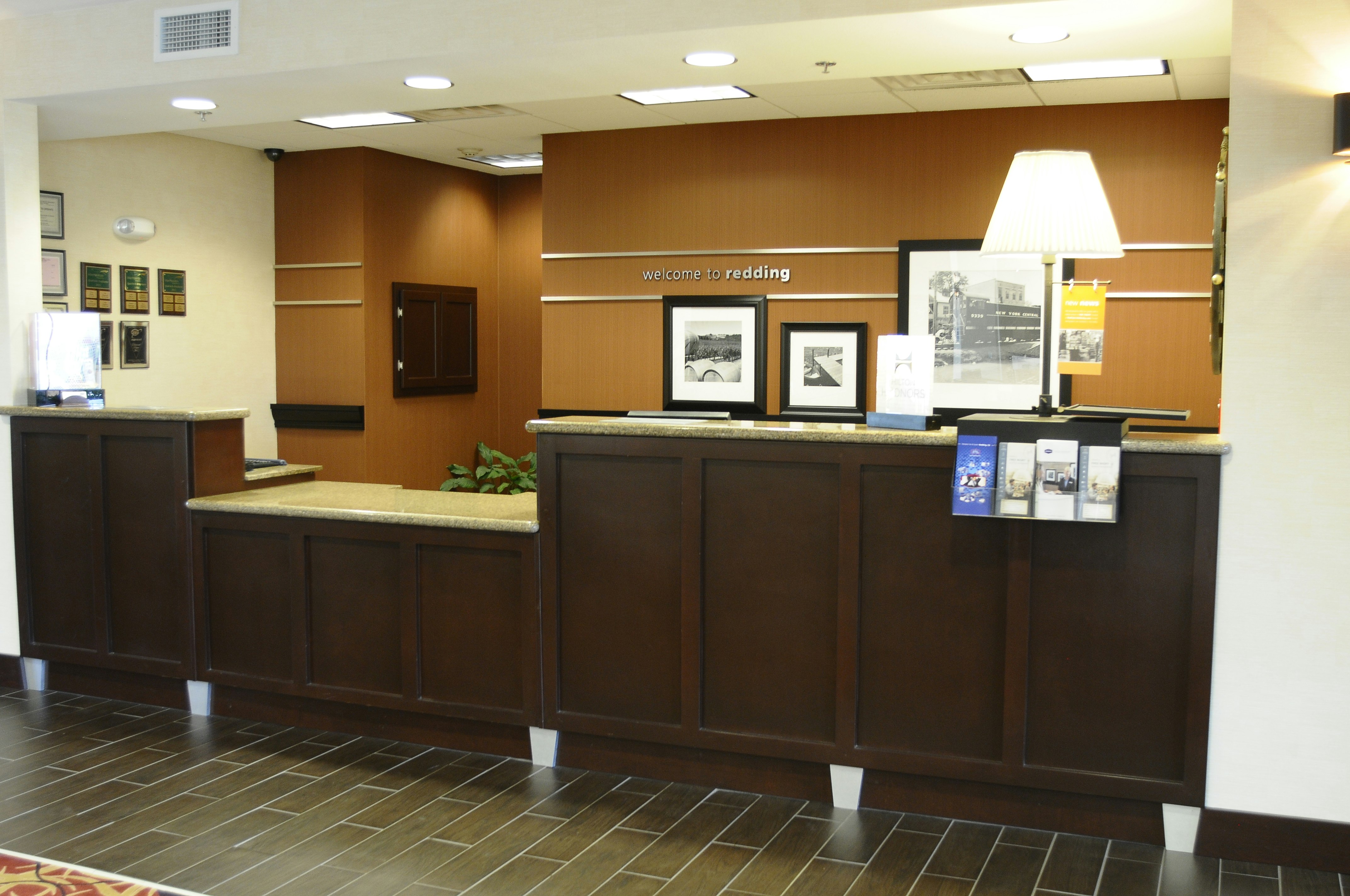 Hampton Inn Suites Redding Ca 4/55