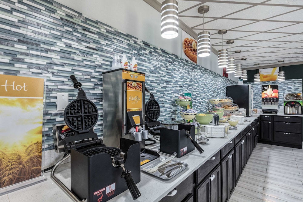 restaurant-cafeteria