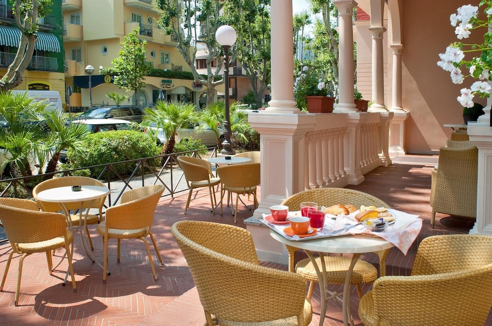 Hotel Villa Luigia 38/50