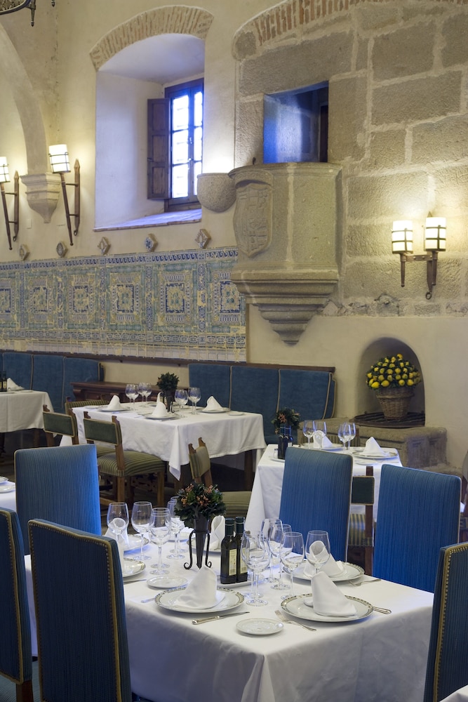 Parador de Plasencia 50/65