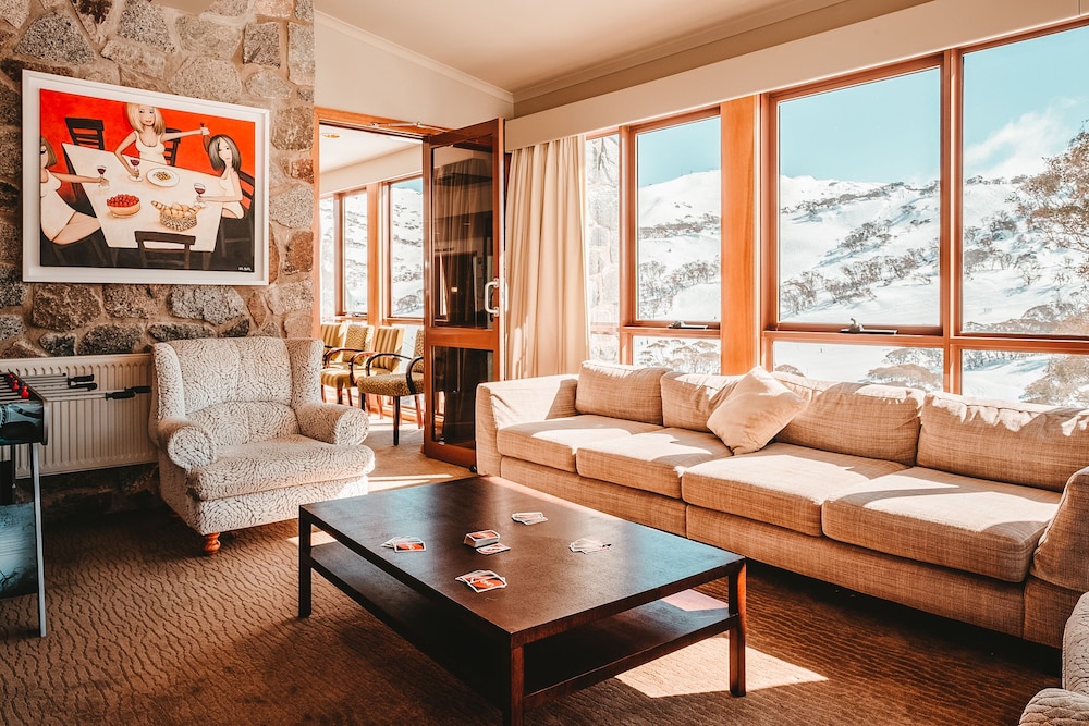 Boonoona Ski Lodge 38/50