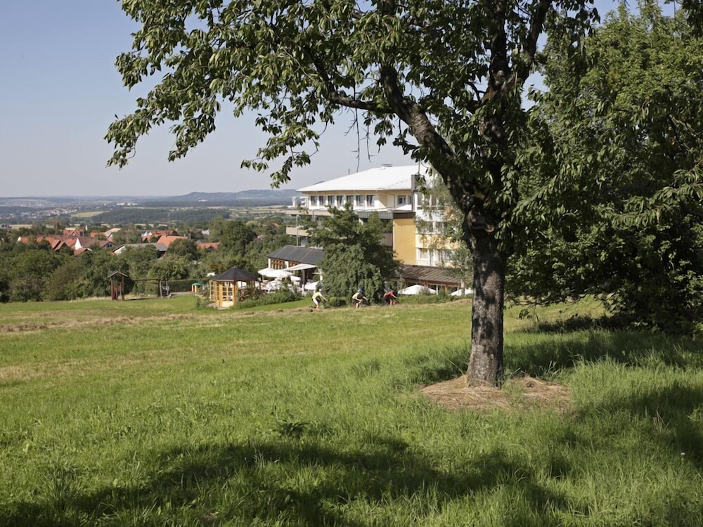 Badhotel Restaurant Stauferland 68/75