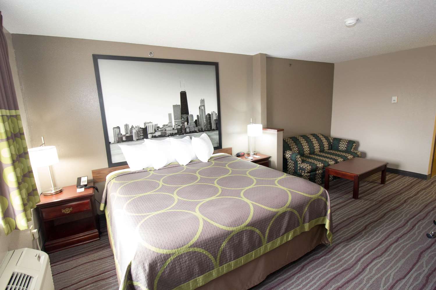 Super 8 by Wyndham Chicago O'Hare Airport 9/63