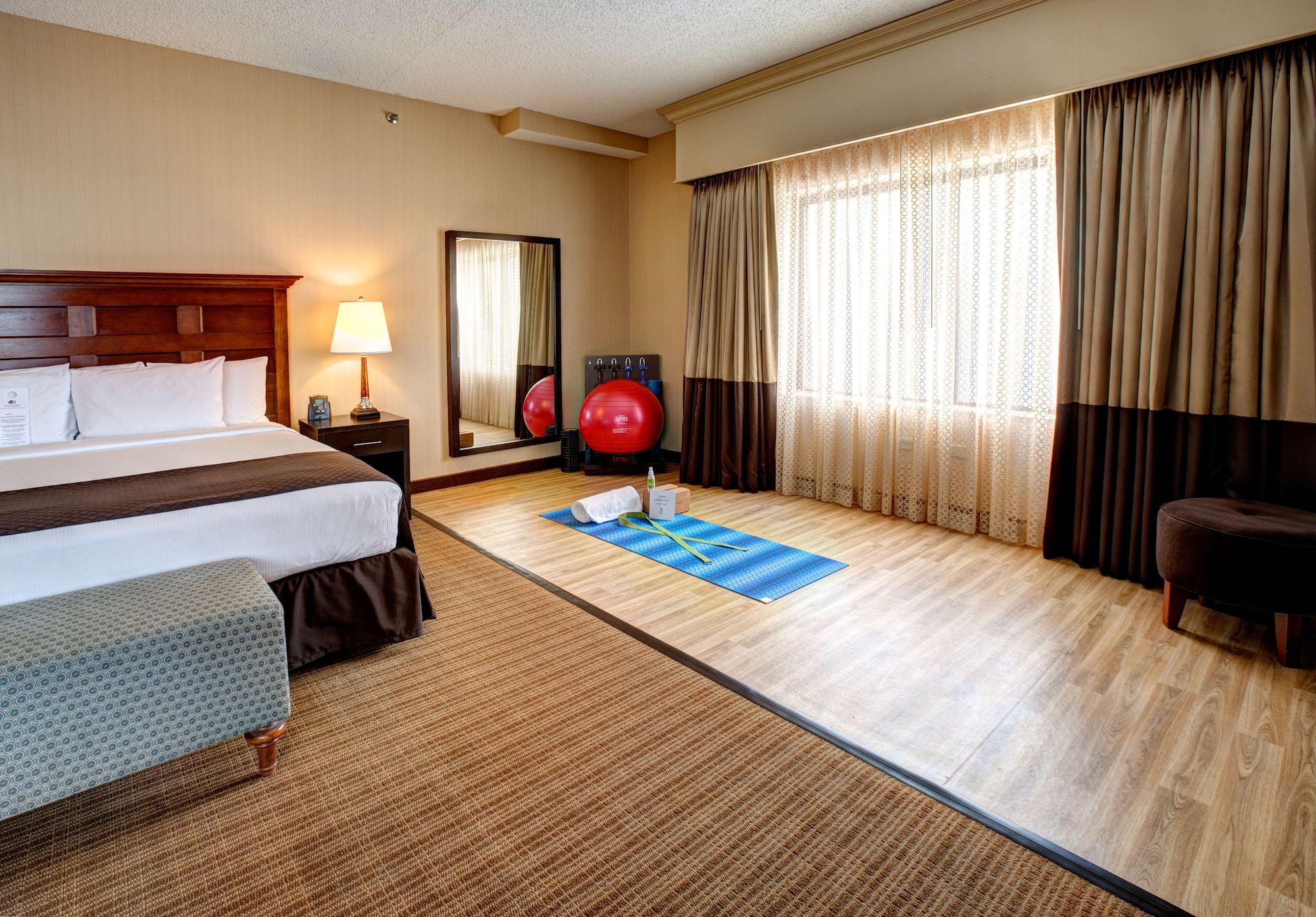 Xtra Space, King Bed