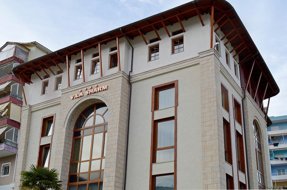 Hotel Vila Sharm in GJIROKASTER