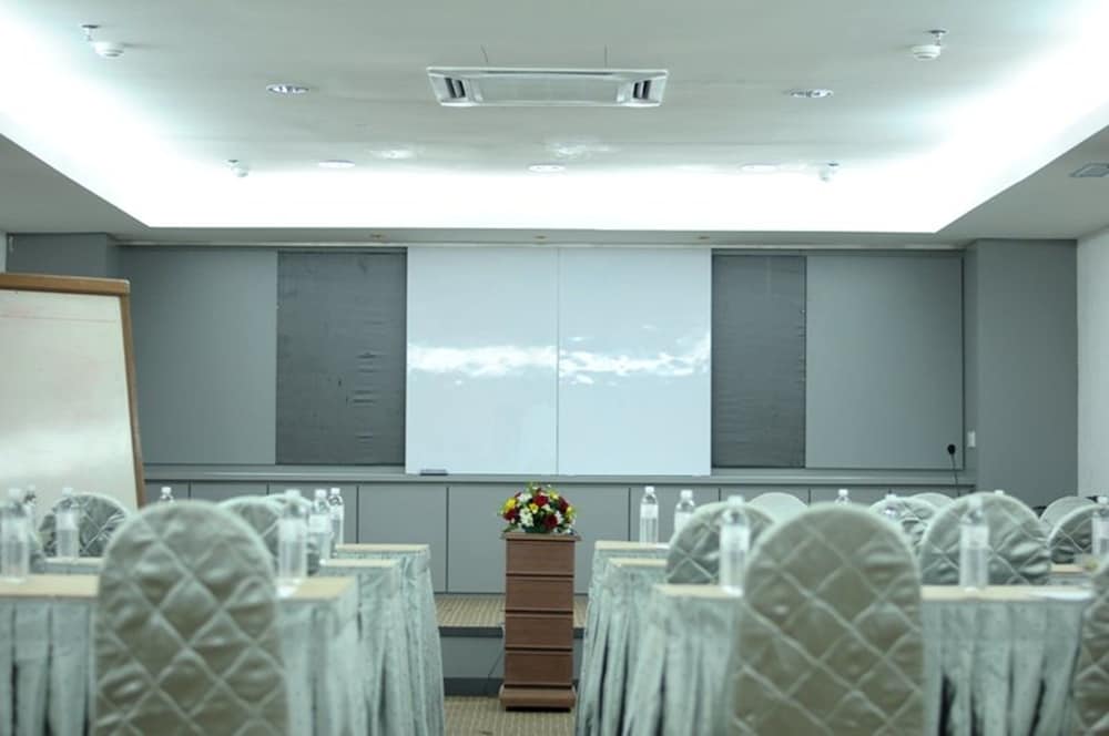 Crystal Lodge 8/65