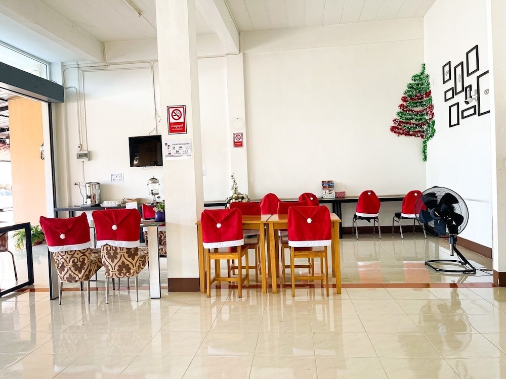 Rueangrat Hotel 43/51