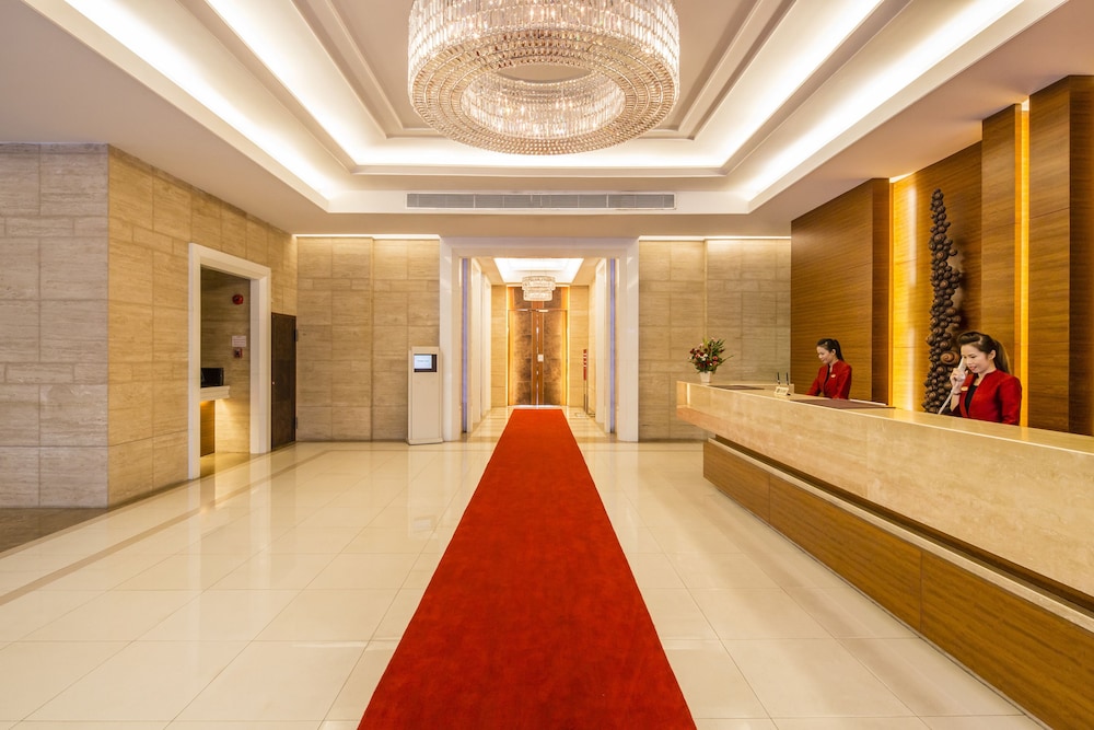 Lobby at Column Bangkok Hotel, BANGKOK