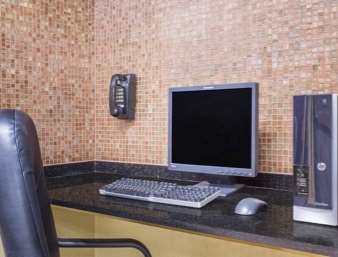 Days Inn By Wyndham Phenix City Near Fort Benning 14/16