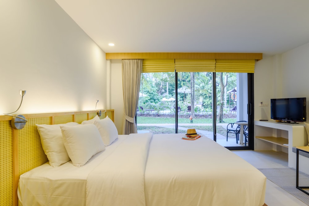 Paradise Beach Resort 18/42