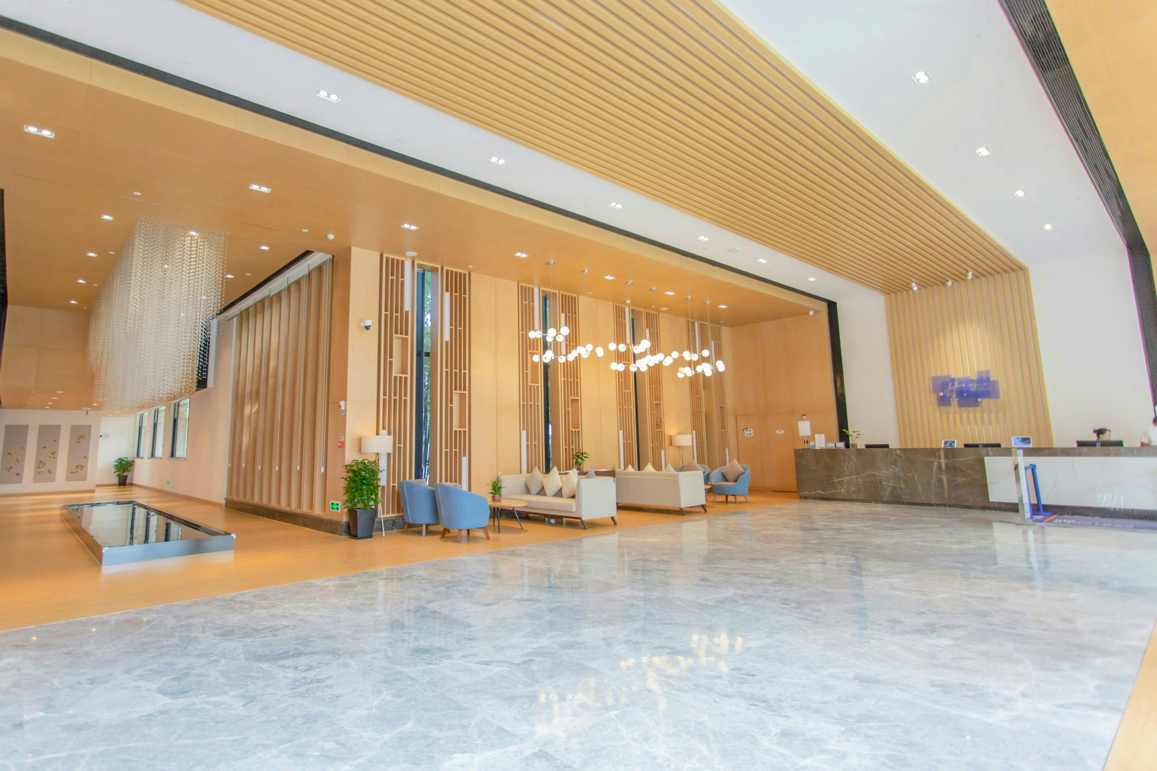 Holiday Inn Express Ya an City Center 6/50