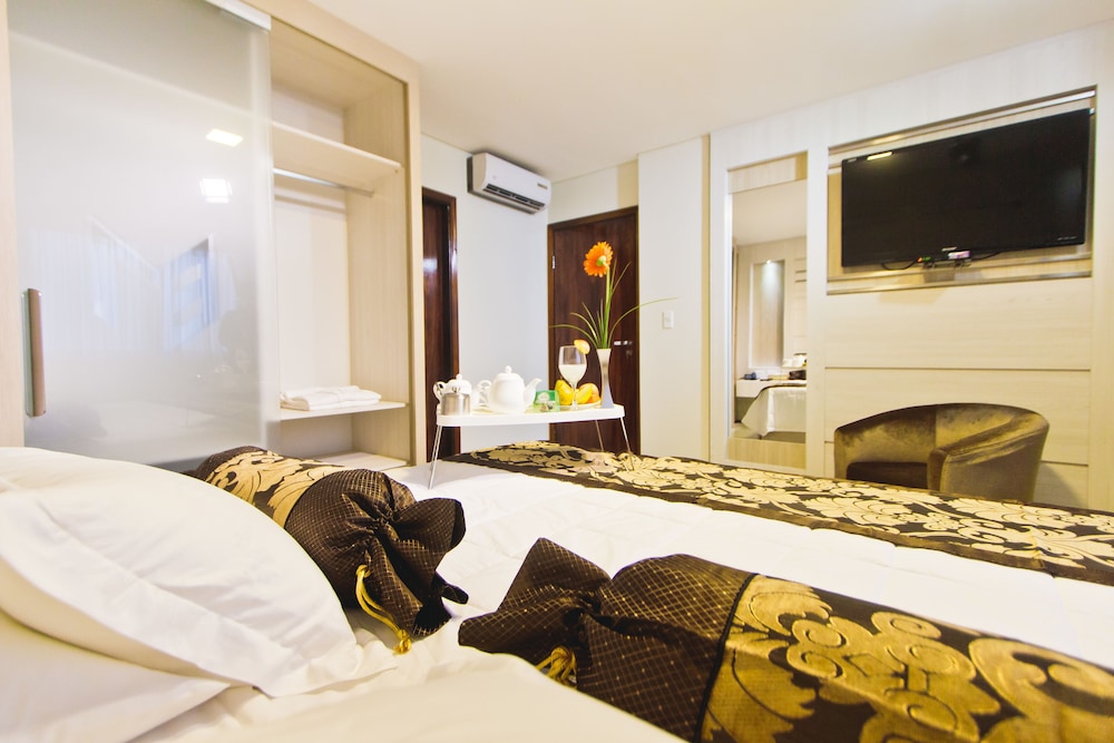 Megal Suites Hotel 15/45