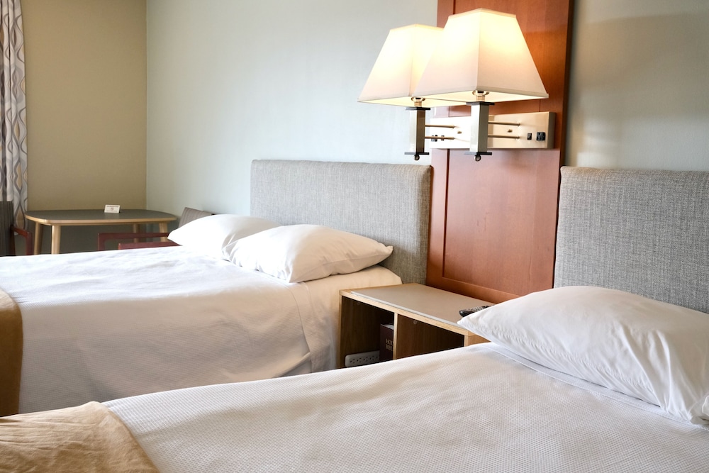 Regency Inn 43/72