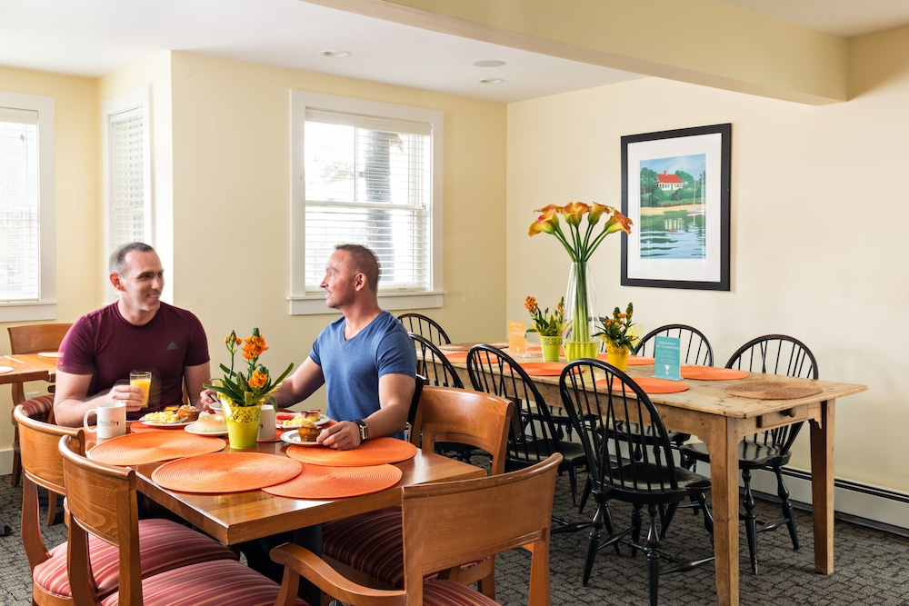 Brass Key Guesthouse - Adults Only 47/67