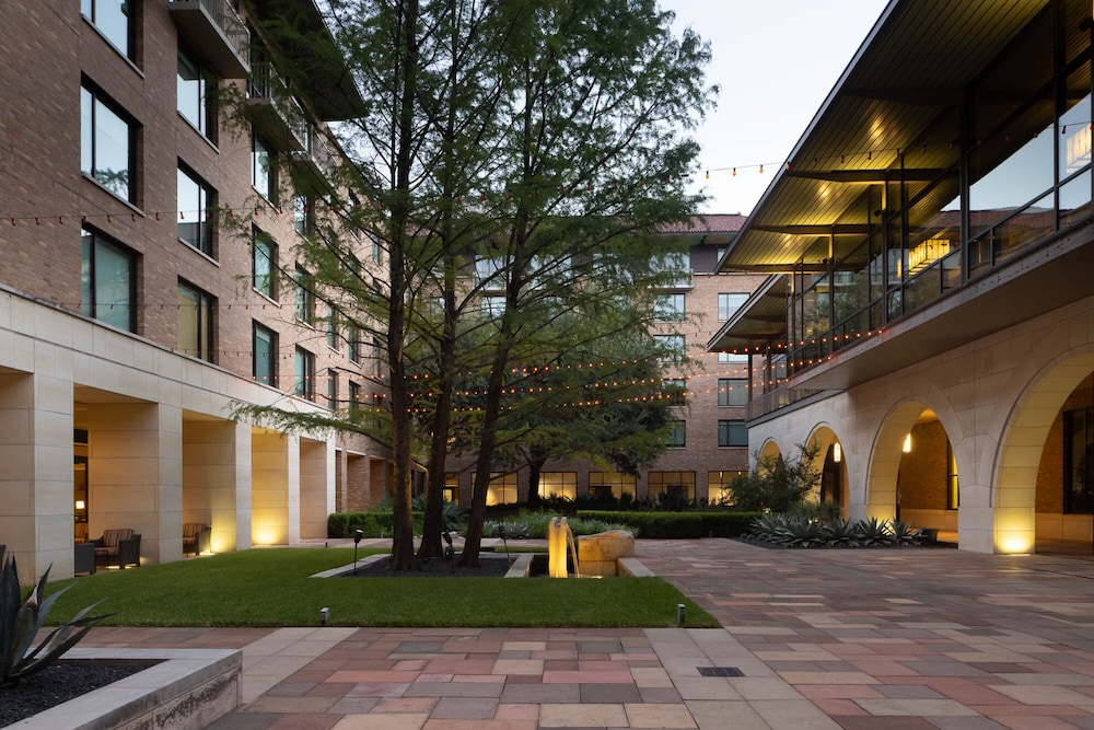 At T Hotel Conference Center At the University of Texas 59/65