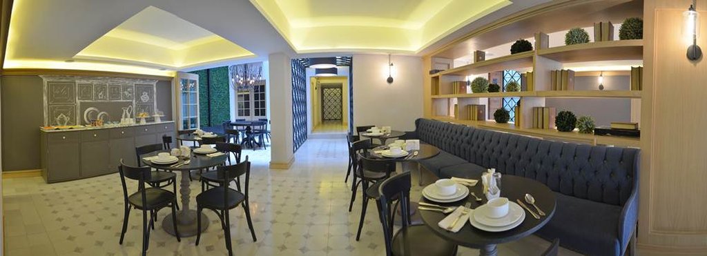 Hotel Plaza Revolucion 34/37