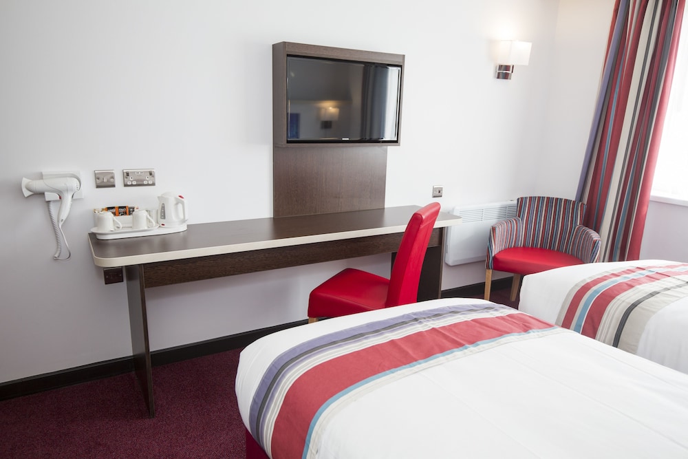 Ramada by Wyndham Milton Keynes 21/47