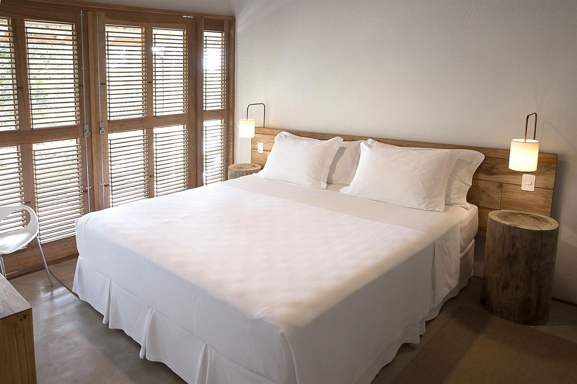 Room, Lateral Side Sea View