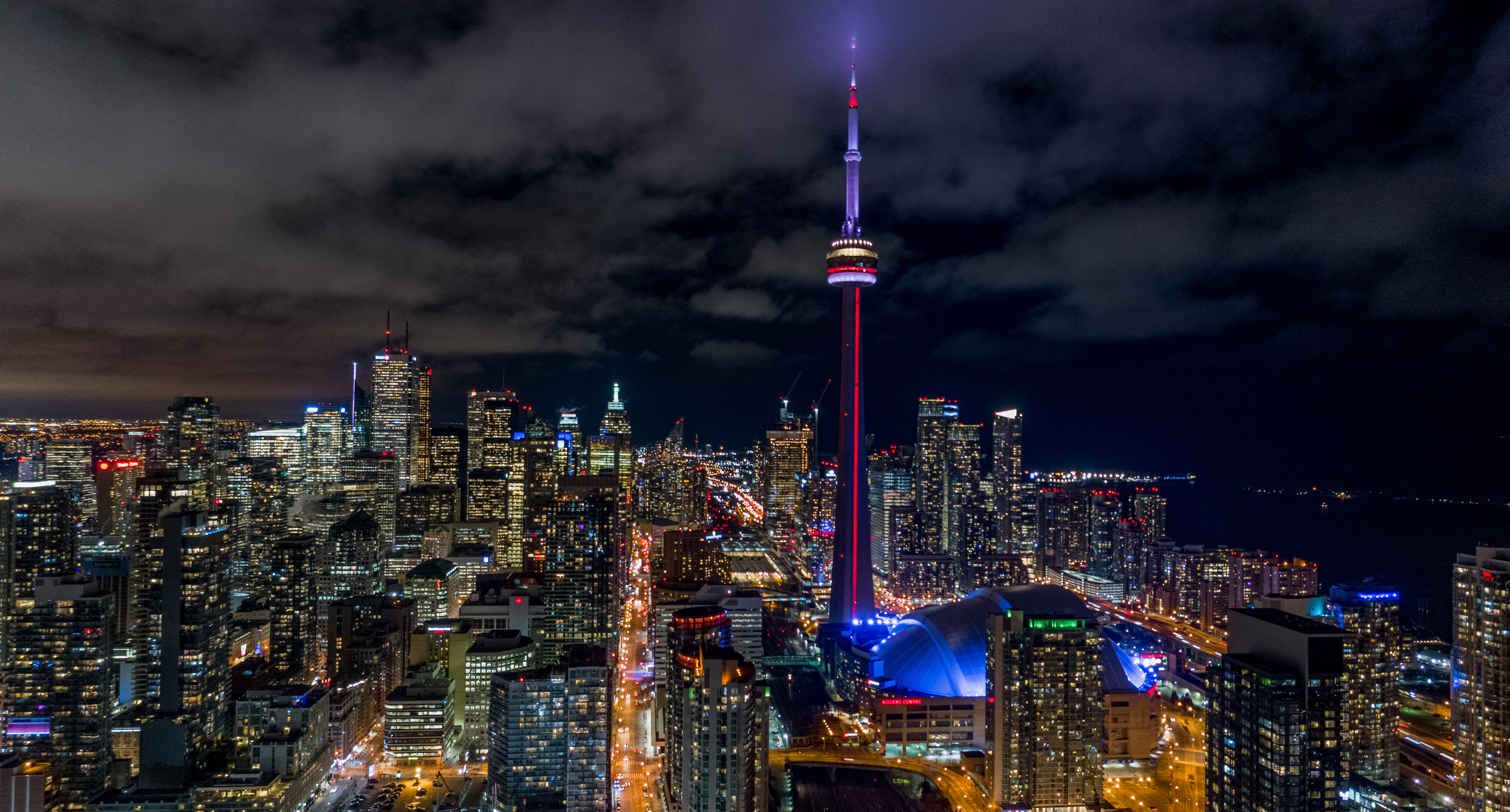 Holiday Inn Express Toronto Downtown 71/76