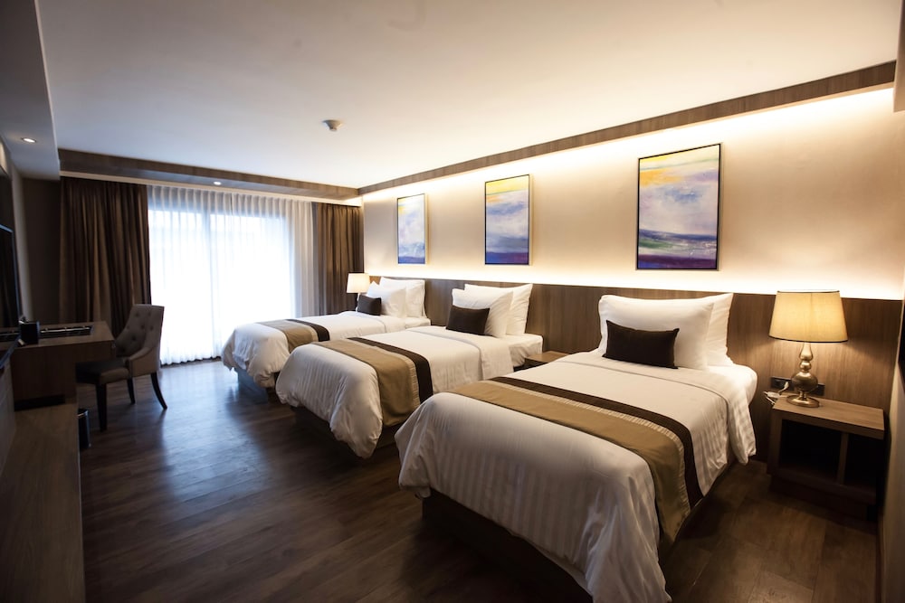Arte Hotel 17/75
