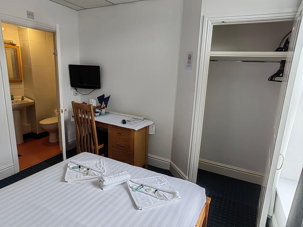 Celtic Bay Guest House 9/57