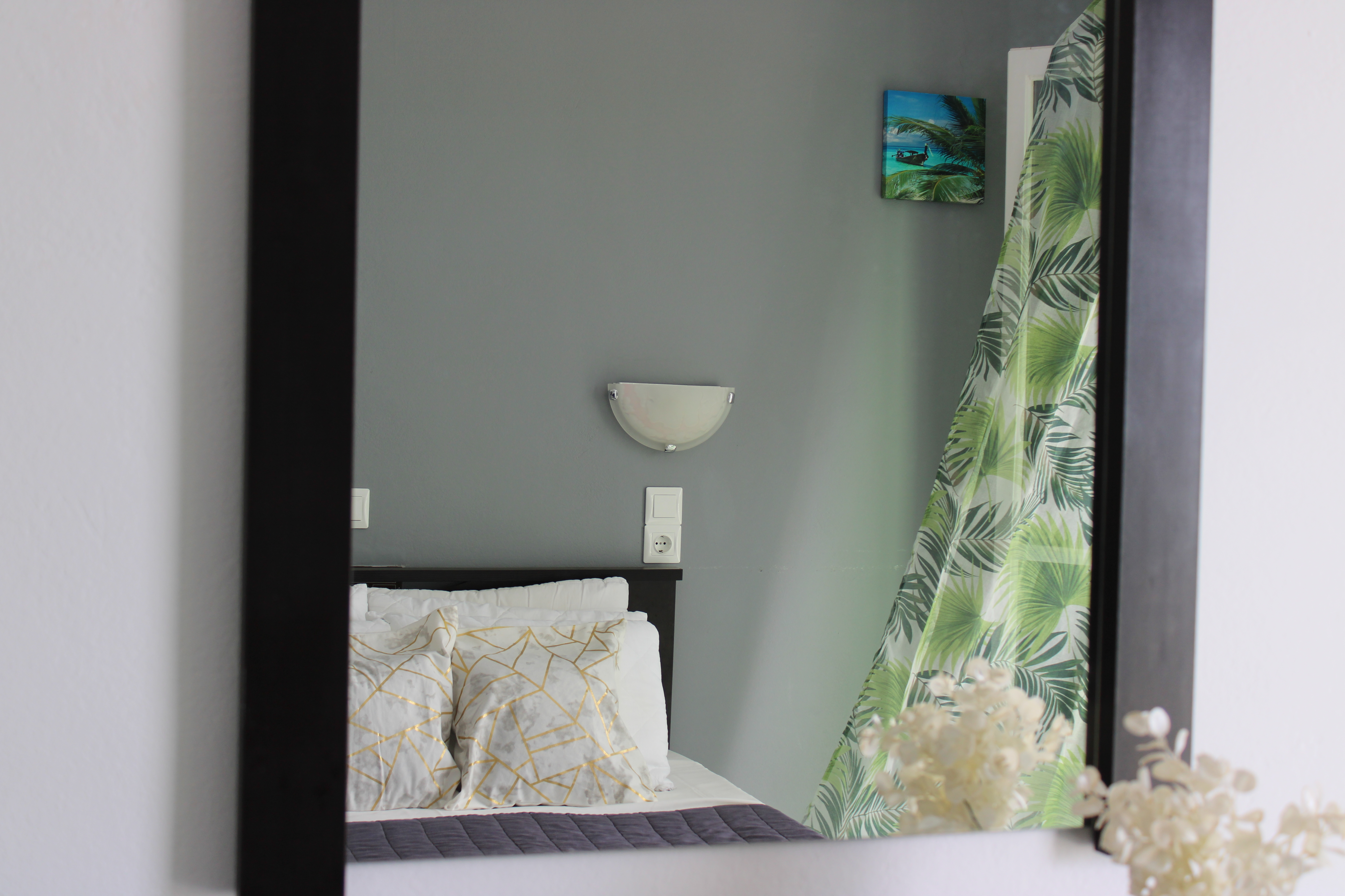 Tropicana Inn 16/50