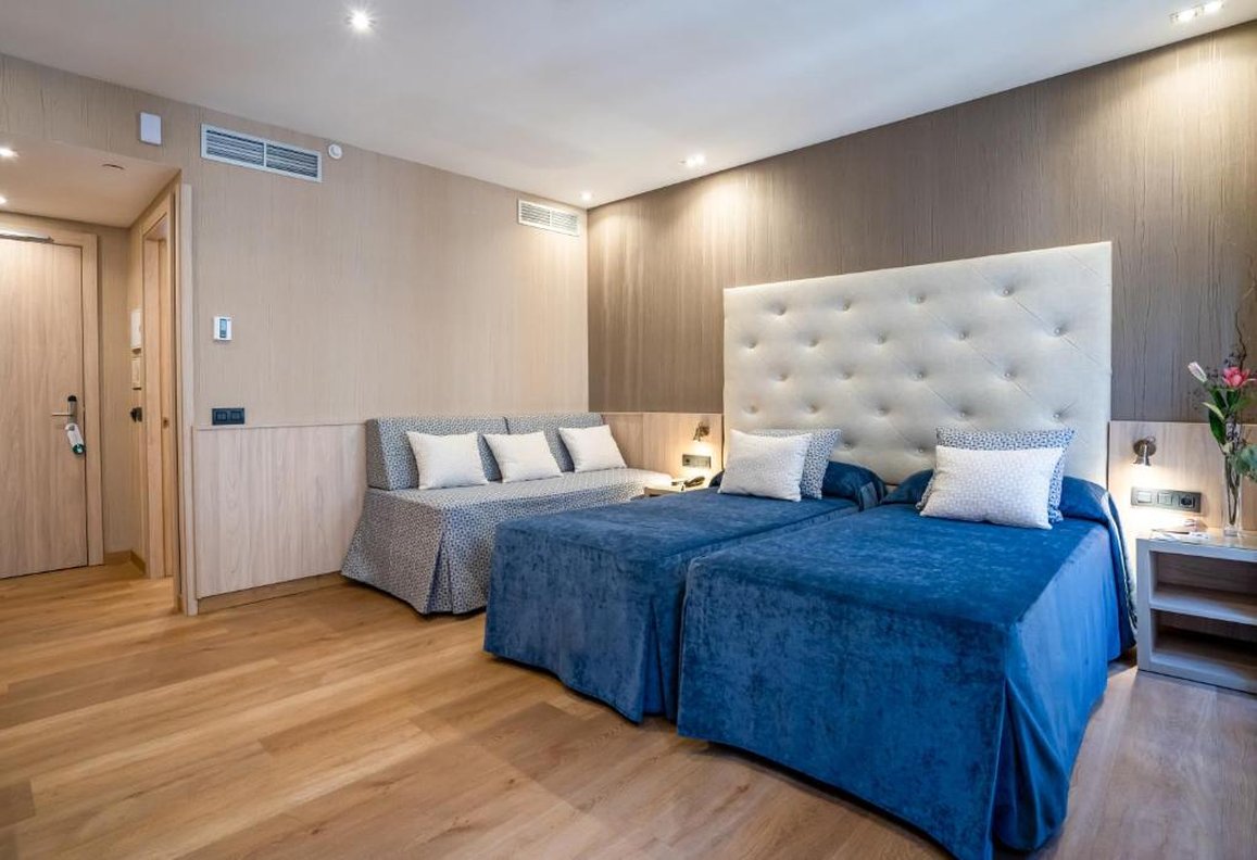 Rialto Hotel 18/71