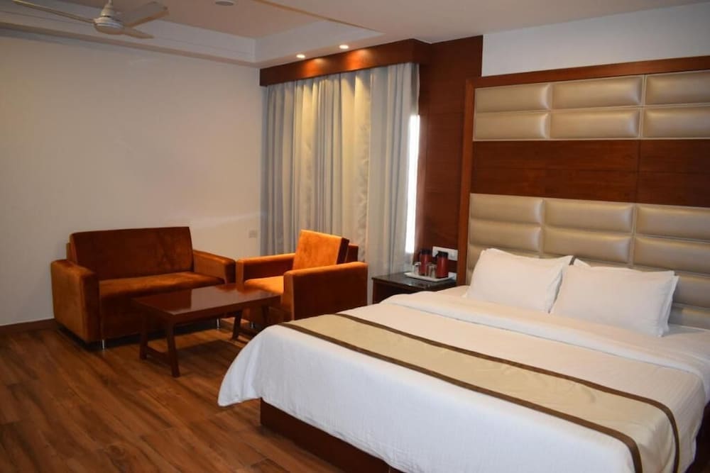 Hotel Ambica 11/40