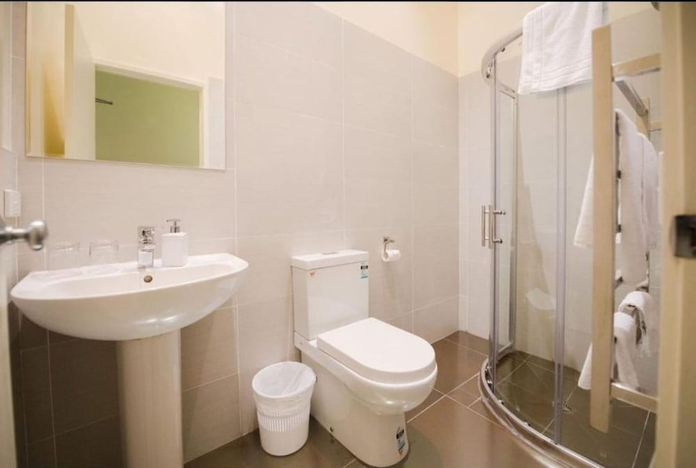 Grand Central Serviced Apartments 14/61