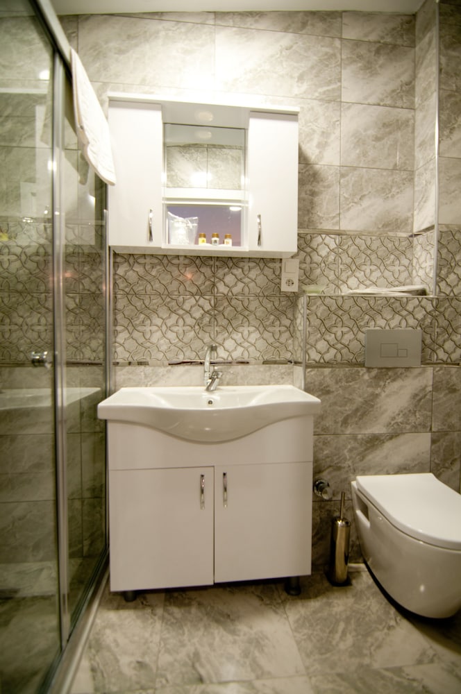 Nar Sultan Hotel 48/50