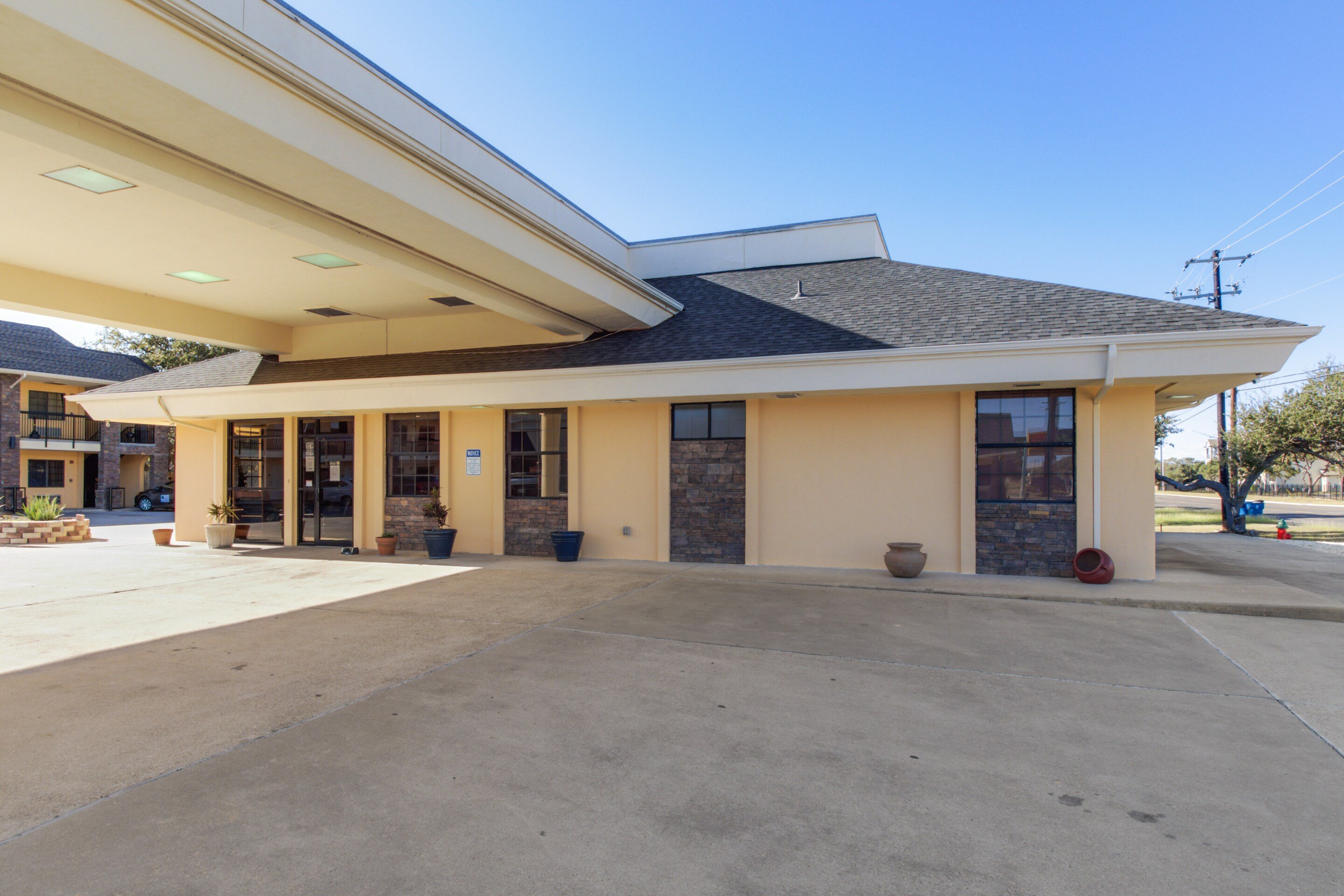 OYO Hotel Ingleside TX 33/40