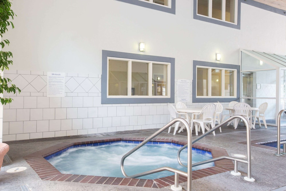 Baymont By Wyndham Des Moines Airport 20/56
