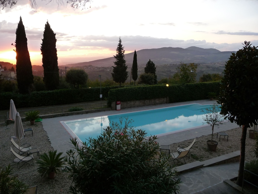 Villa dei Bosconi 42/45
