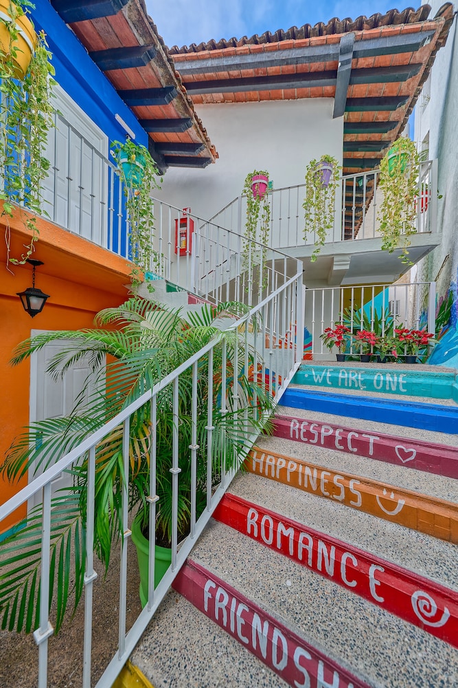 Vallarta Sun Hotel 46/50
