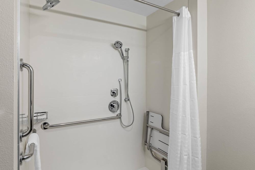 Everhome Suites Georgetown - Austin 32/66