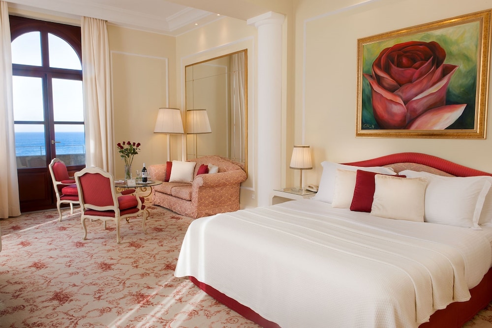 Grande Albergo Delle Rose 6/50
