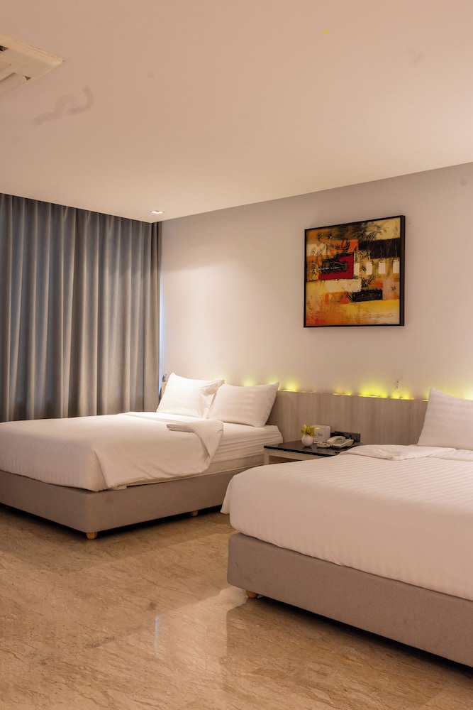 Sukhothai Residence Ruamrudee 24/42
